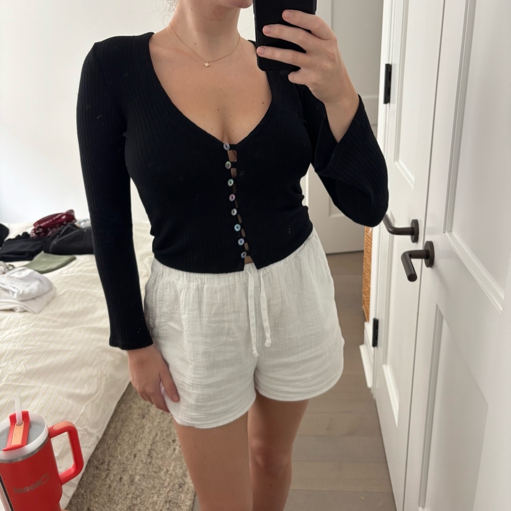 Reformation Black Ribbed V-Neck Button-Up Long Sleeve Top